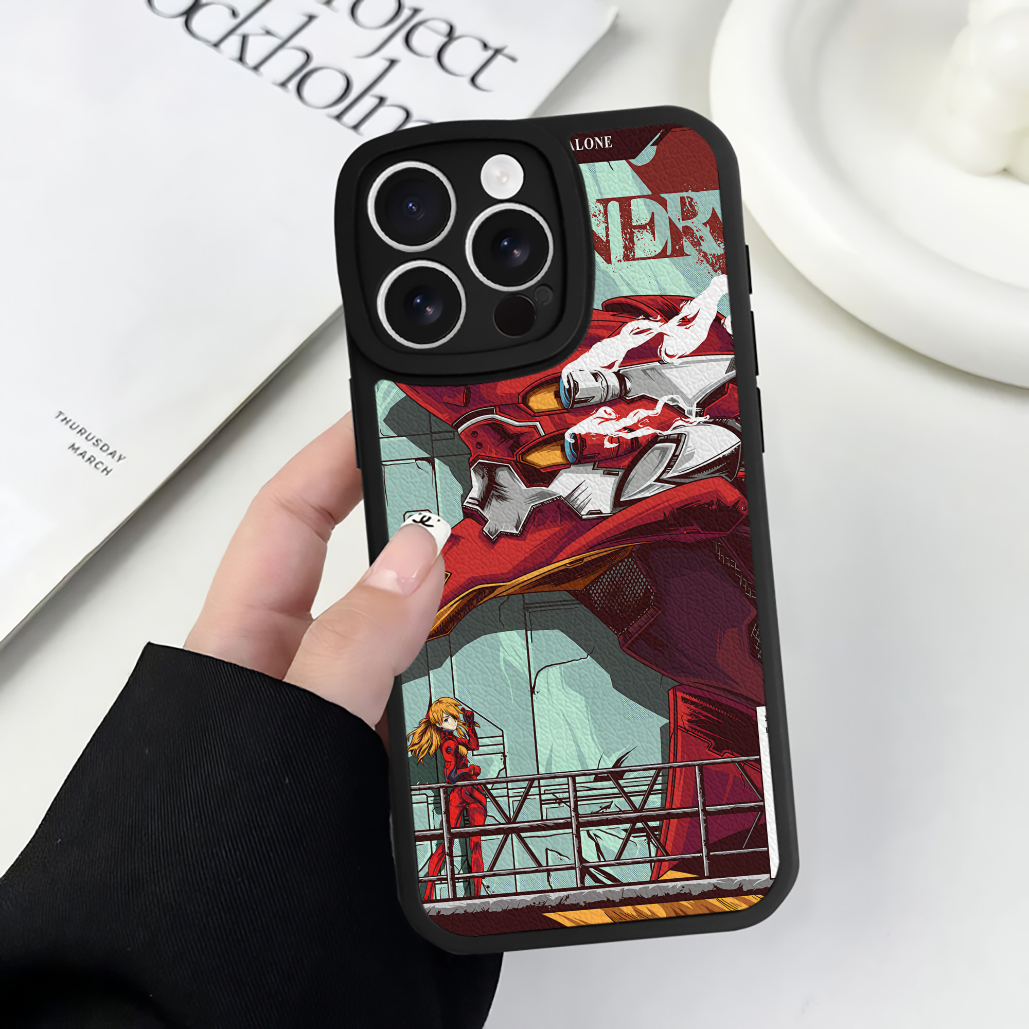 （画像用） EVA 新世紀エヴァンゲリオン 【iPhone 16シリーズ対応】シリコンスマホケース（レザー調） 材質：シリコン